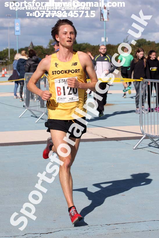 Senior mens Northern 6 Stage Road Relay, SportsCity, Manchester. Photo: David T. Hewitson/Sports for All Pics